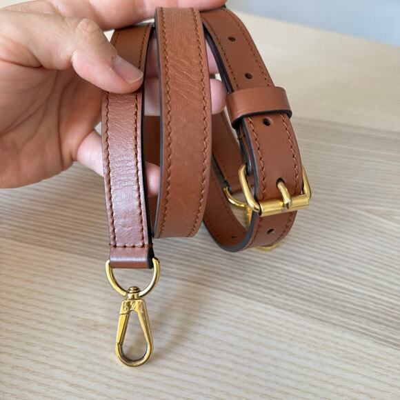 Louis Vuitton Reverse Monogram Dauphine Capitale - Picture 11 of 13